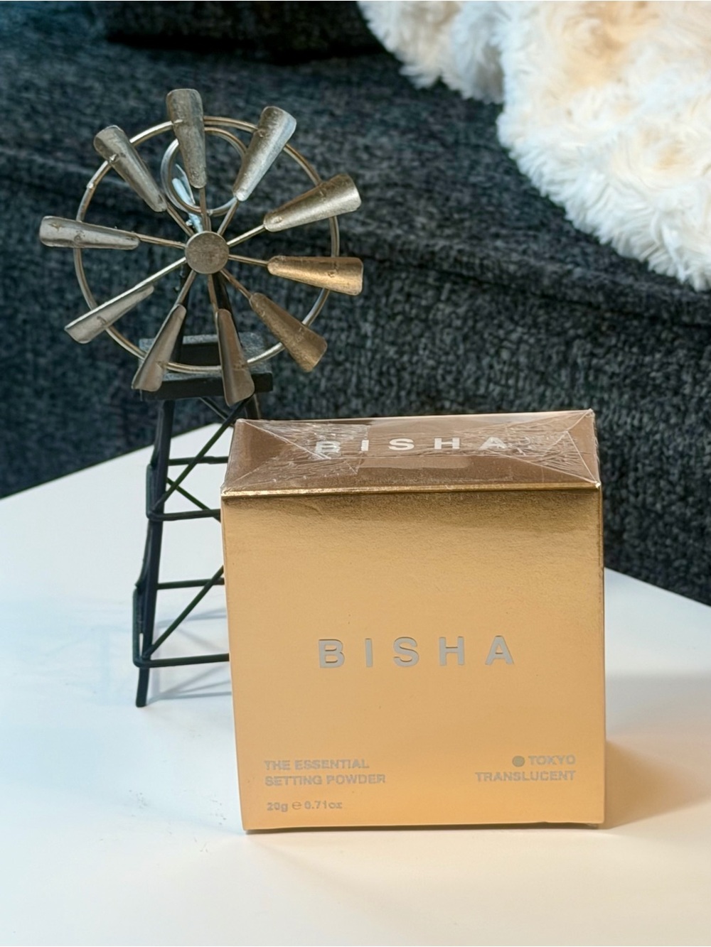 BISHA Essential Loose Setting Powder In Tokyo Translucent - Picture 3 of 8